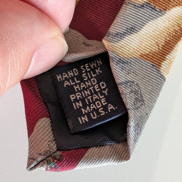 Vintage Land Rover Silk Tie - Made in USA - Picture 8 of 8